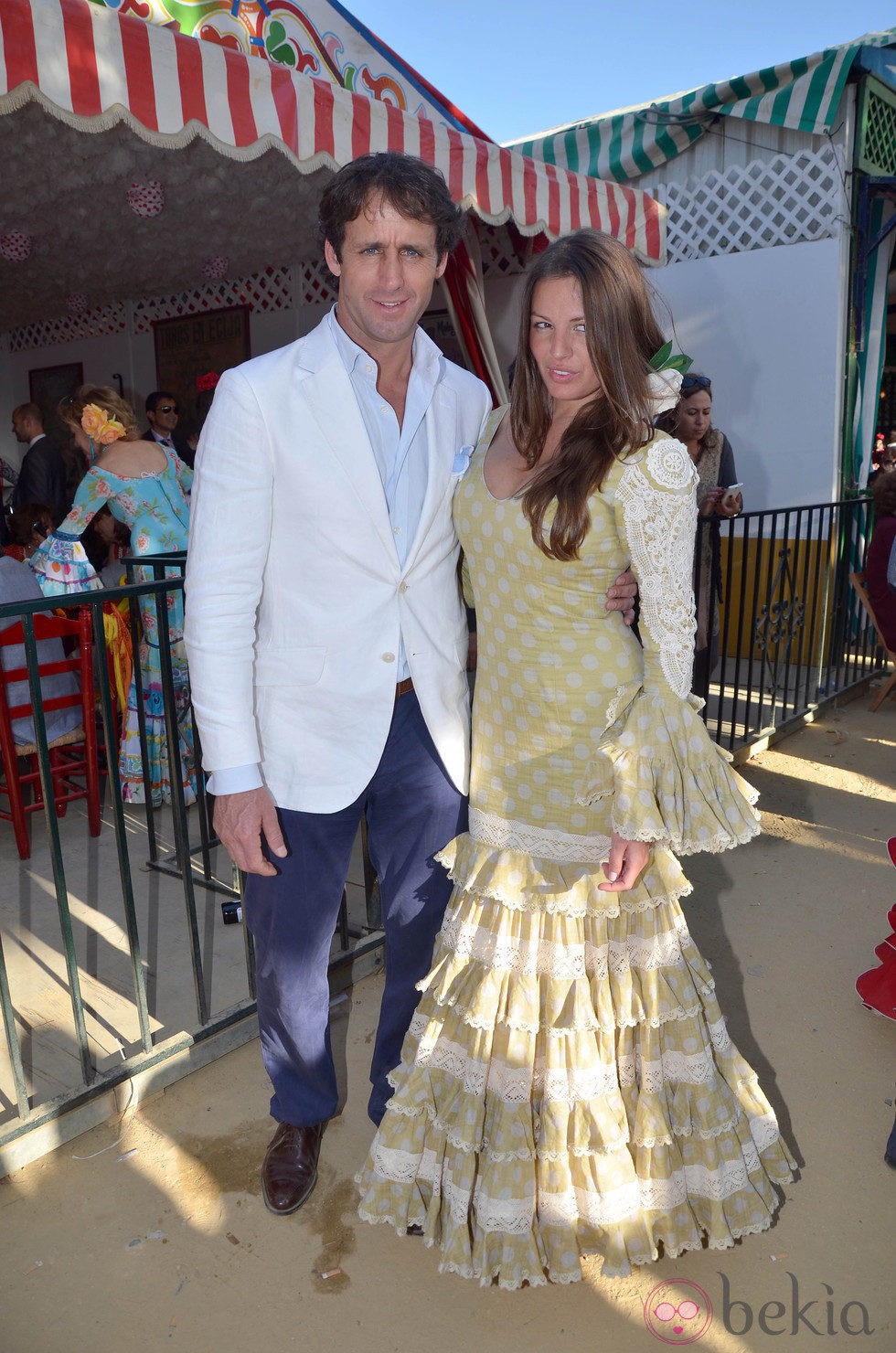Álvaro Muñoz Escassi y su novia Patricia Martínez en la Feria de Abril de Sevilla 2012