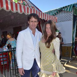 Álvaro Muñoz Escassi y su novia Patricia Martínez en la Feria de Abril de Sevilla 2012