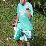 Adam Sandler realiza una peineta a la prensa en Hawai