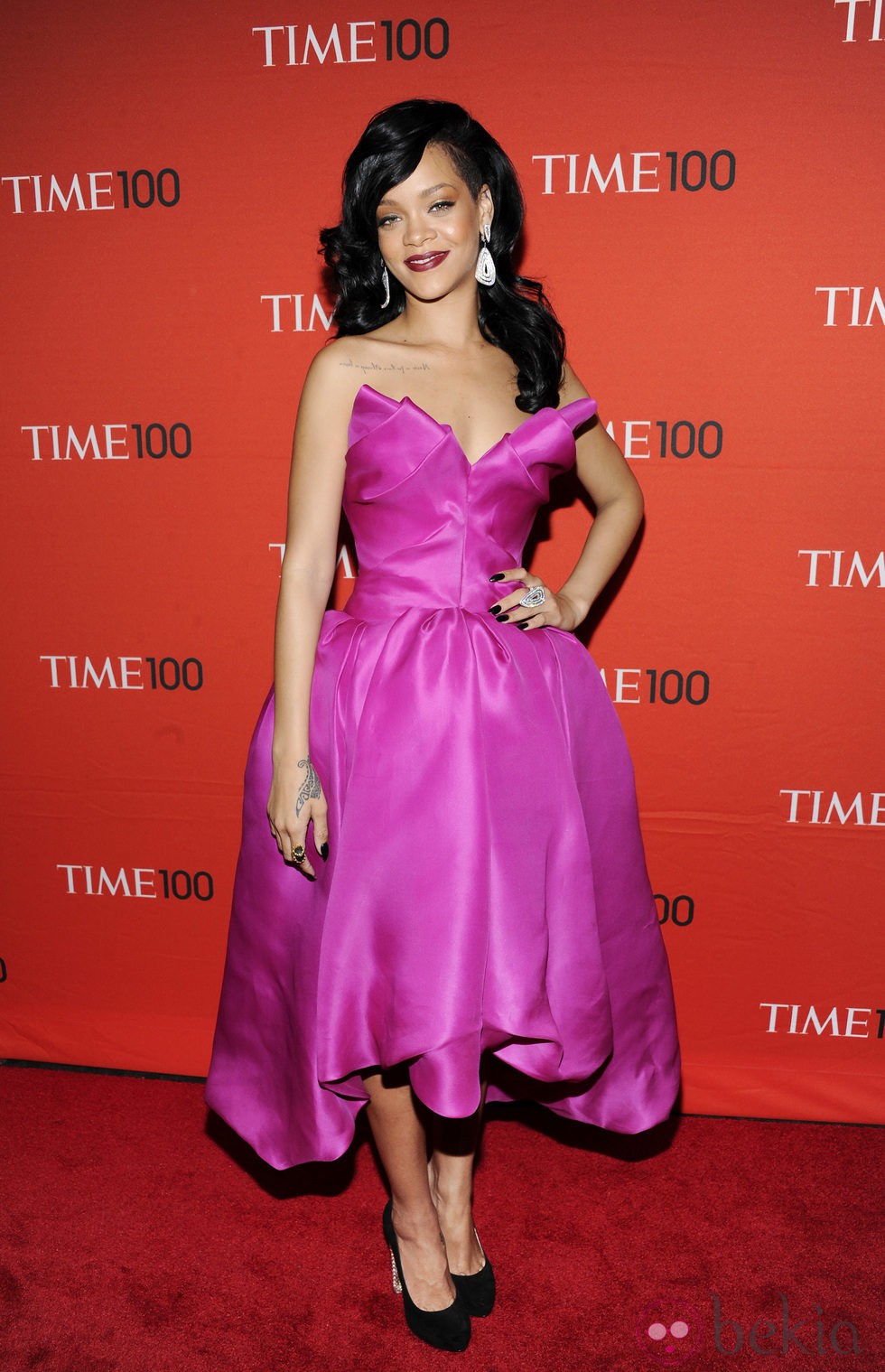 Rihanna en la alfombra roja de la gala celebrada por la revista Time 2012