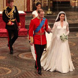Los Duques de Cambridge el día de su boda junto al Príncipe Harry y Pippa Middleton