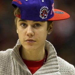 Justin Bieber con una gorra del Toronto