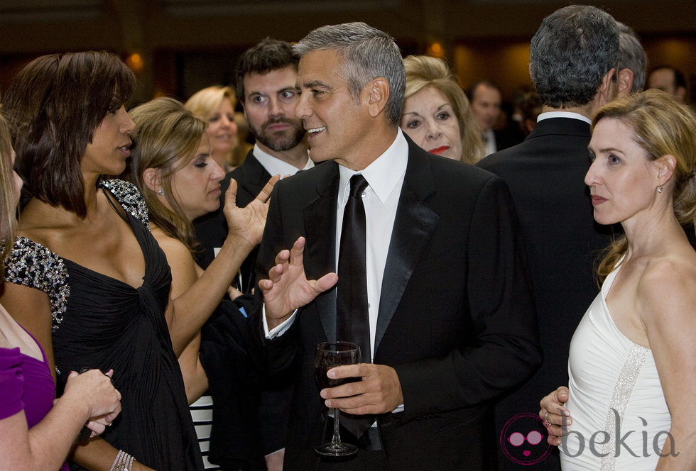 George Clooney, aclamado a su llegada a la cena de corresponsales