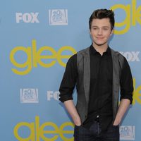 Chris Colfer en la fiesta de 'Glee' organizada por Fox