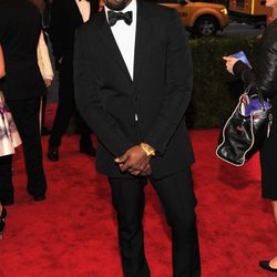 Kanye West en la alfombra roja de la Gala del MET 2012