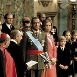 Ceremonia de proclamación de Don Juan Carlos como Rey de España en 1975