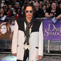 Johnny Depp en el estreno de 'Dark Shadows' en Londres