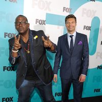 Randy Jackson y Ryan Seacrest en los Upfronts de Fox 2012