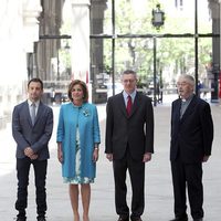 Alejandro Amenábar y Ana Botella, Alberto Ruiz Gallardón y el Padre Garralda en la entrega de las Medallas de Madrid