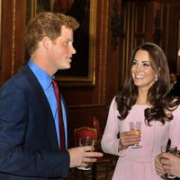El Príncipe Harry y los Duques de Cambridge en Windsor