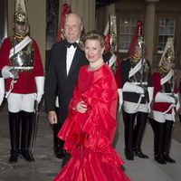Los Reyes de Noruega en una cena de gala en Buckingham Palace