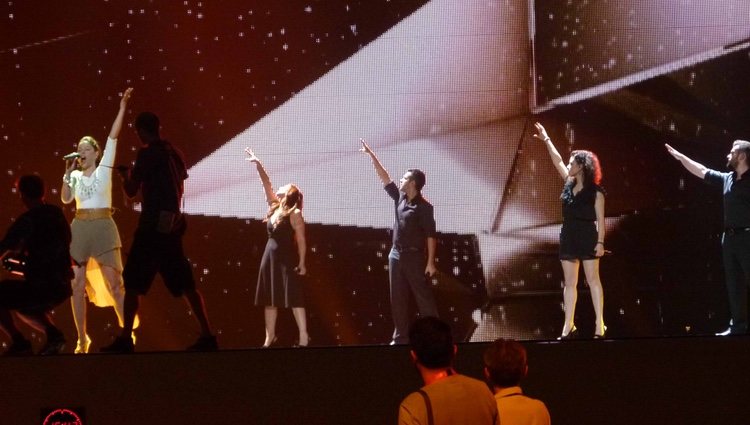 Pasora Soler en el escenario de Baku, ciudad de Eurovision 2012