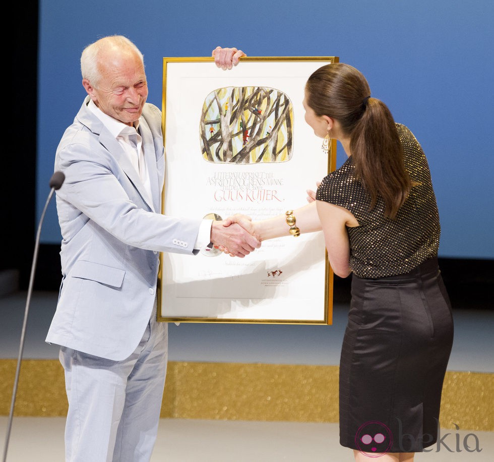Victoria de Suecia entrega en premio ALMA 2012 a Guus Kuijer