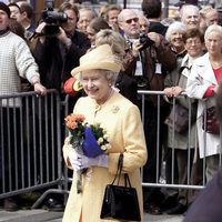 La Reina Isabel II de Inglaterra en 2001