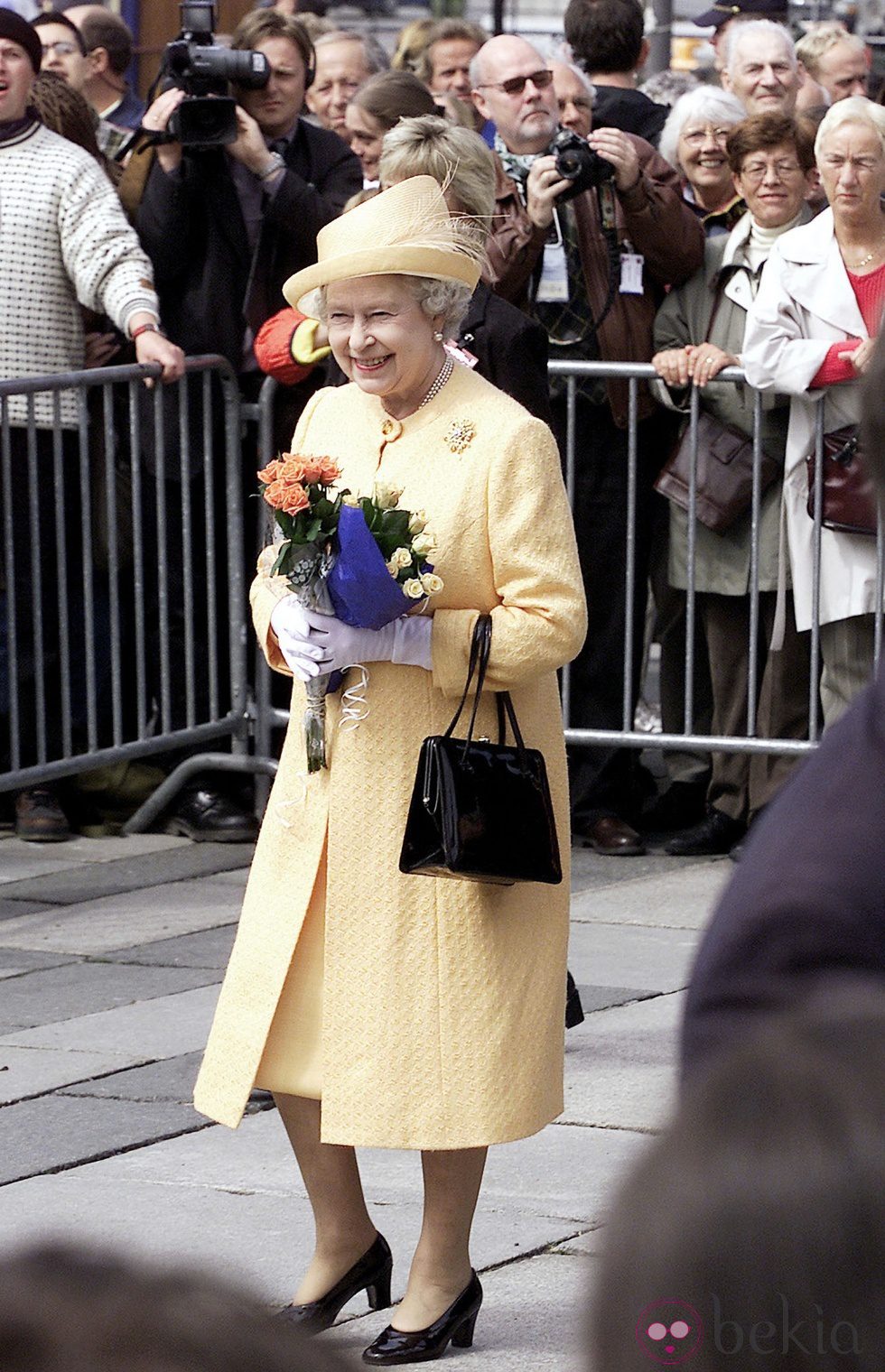 La Reina Isabel II de Inglaterra en 2001