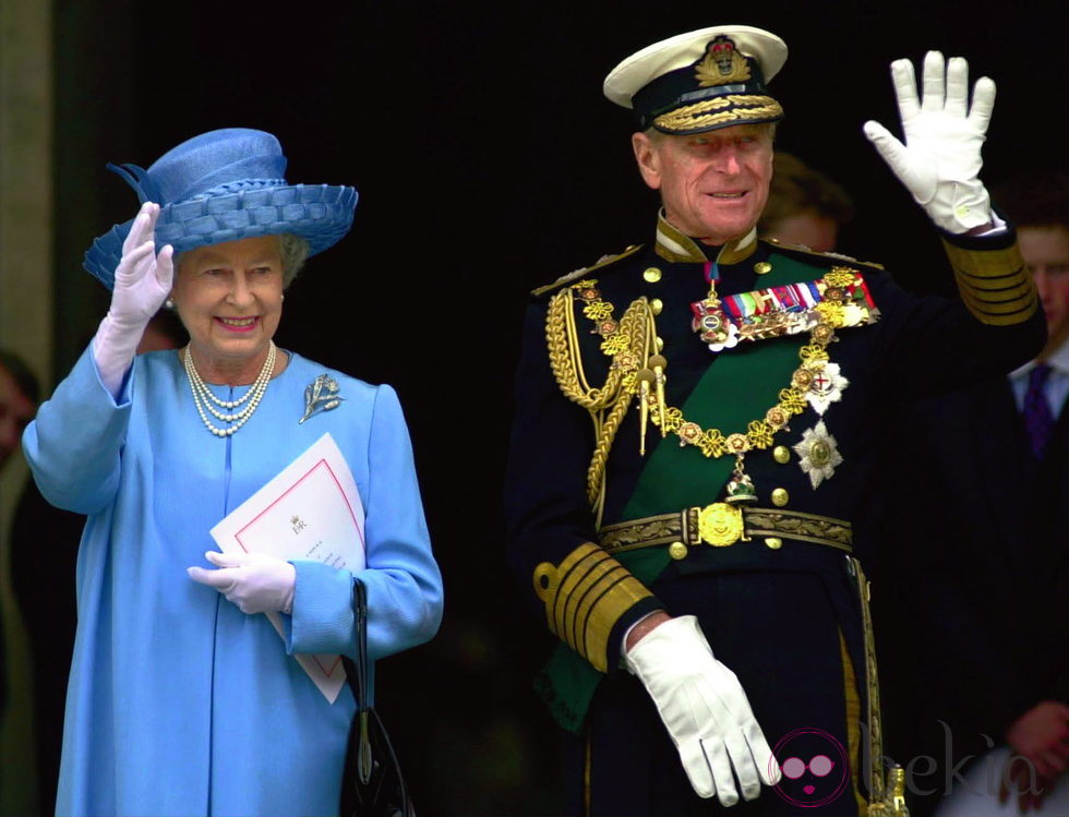 La Reina Isabel y el Duque de Edimburgo en el Jubileo de Oro de 2002