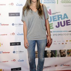Ana Fernández en el estreno de la película 'En fuera de juego'