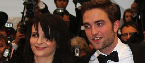 Robert Pattinson y Juliette Binoche en la premiere de 'Cosmópolis' en París