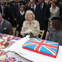 El Principe Carlos y Camilla en picnic de Picadilly por el 'Jubileo de Diamante'