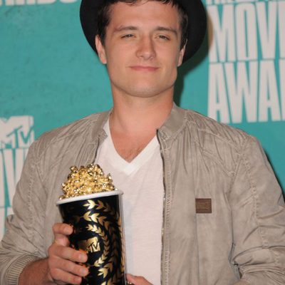 Josh Hutcherson en los MTV Movie Awards 2012