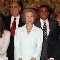 La Reina en la entrega de las Condecoraciones de la Orden Civil de la Solidaridad Social 2011