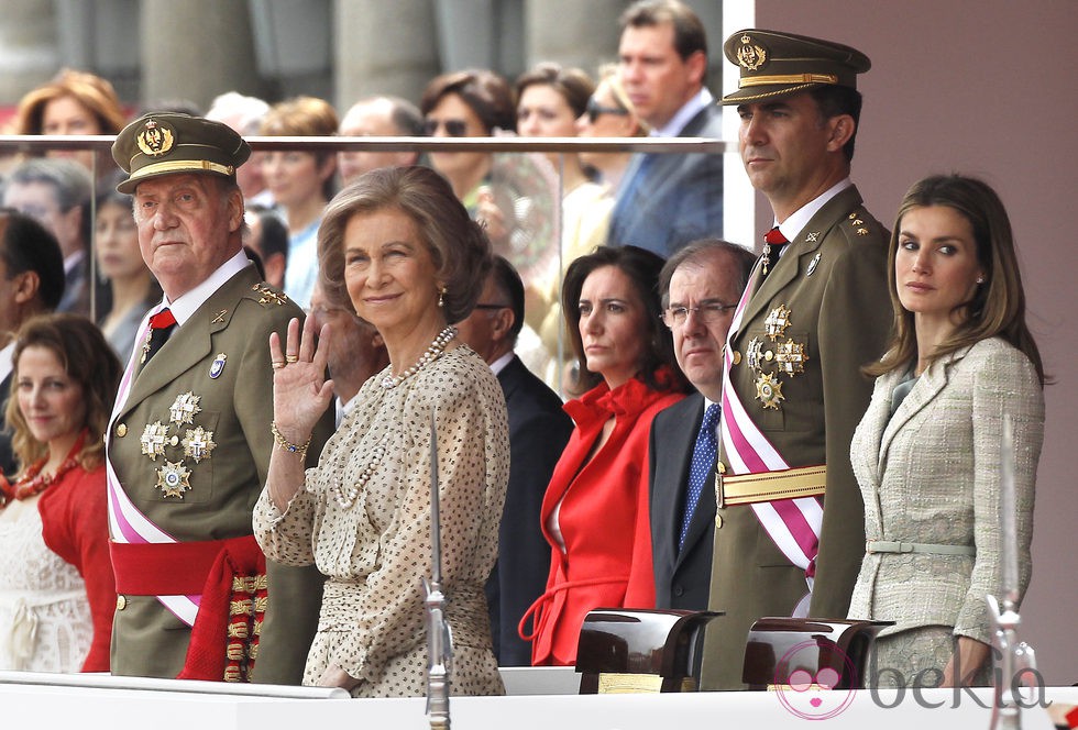 Los Reyes y los Príncipes en el Día de las Fuerzas Armadas 2012