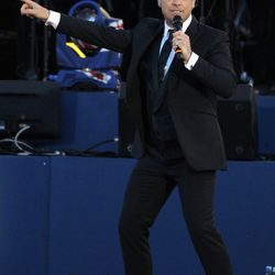 Robbie Williams en el concierto del Jubileo de Diamante de la Reina Isabel II