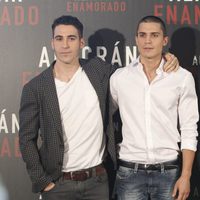 Miguel Ángel Silvestre, Álex González y Javier Bardem presentan 'Alacrán enamorado'
