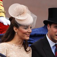 Los Duques de Cambridge en el desfile de carruajes del Jubileo de Diamante