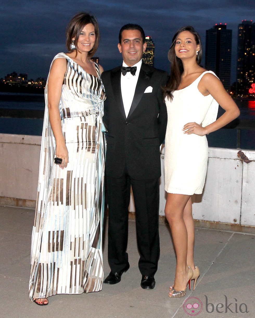 Mar Flores y Gonzalo Vargas Llosa en los Women Together Awards 2012