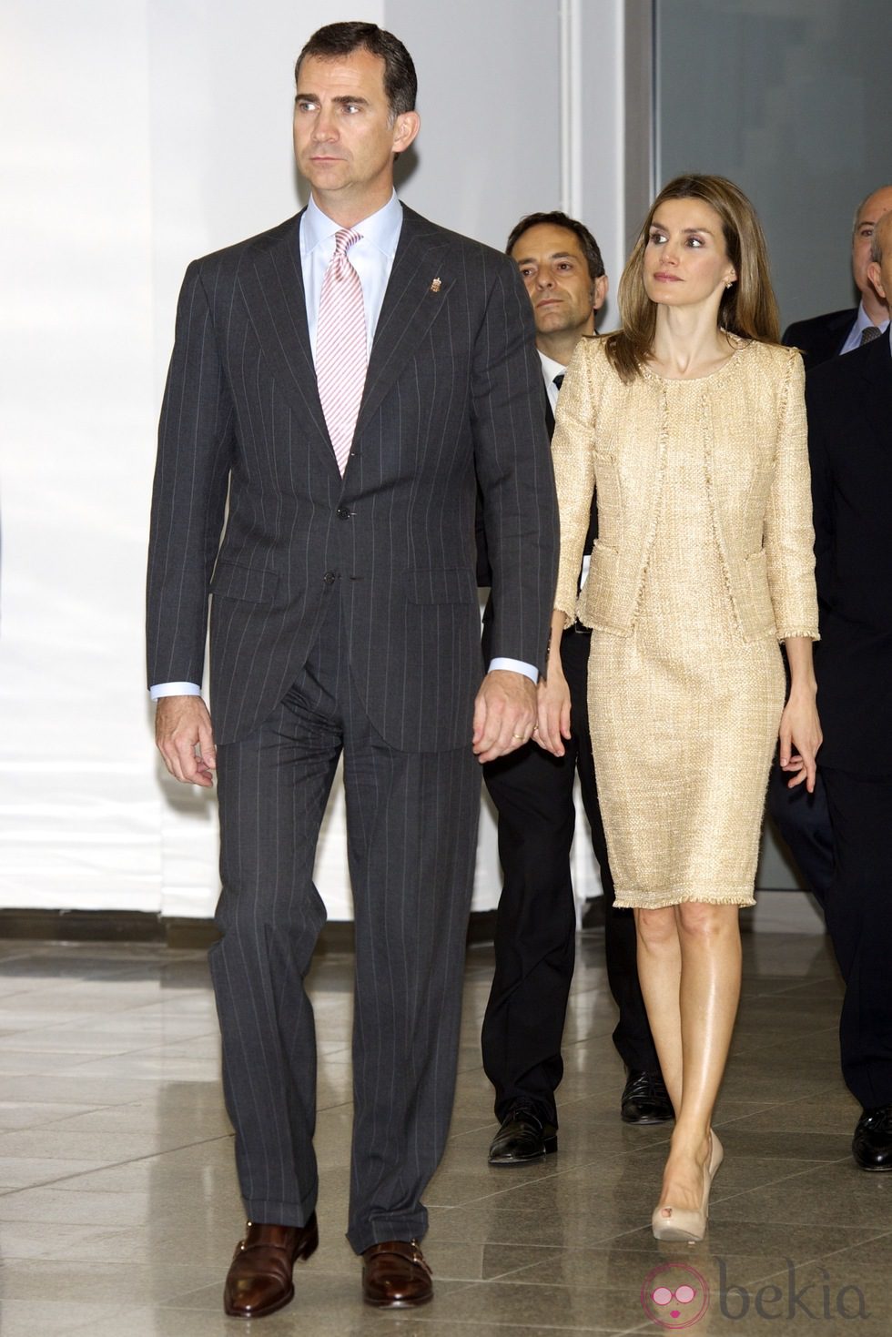 Los Príncipes Felipe y Letizia durante su visita a Pamplona