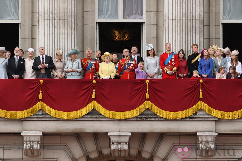 La familia real británica al completo preside las celebraciones de Trooping The Colour en Londres