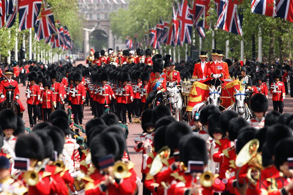 La guardia británica desfila en Trooping The Colour