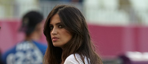 Sara Carbonero a pie de campo durante el partido entre España y Croacia en la Eurocopa 2012
