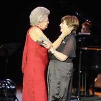 Pilar Bardem y Concha Velasco en la gala de la Unión de Actores 2012