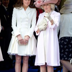 La Duquesa de Cambridge y la Duquesa de Cornualles en la ceremonia de la Orden de la Jarretera