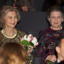 La Reina Sofía e Irene de Grecia en un concierto de música india