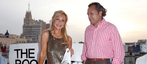 Carmen Lomana y Ángel Casaña en una fiesta benéfica en el Óscar