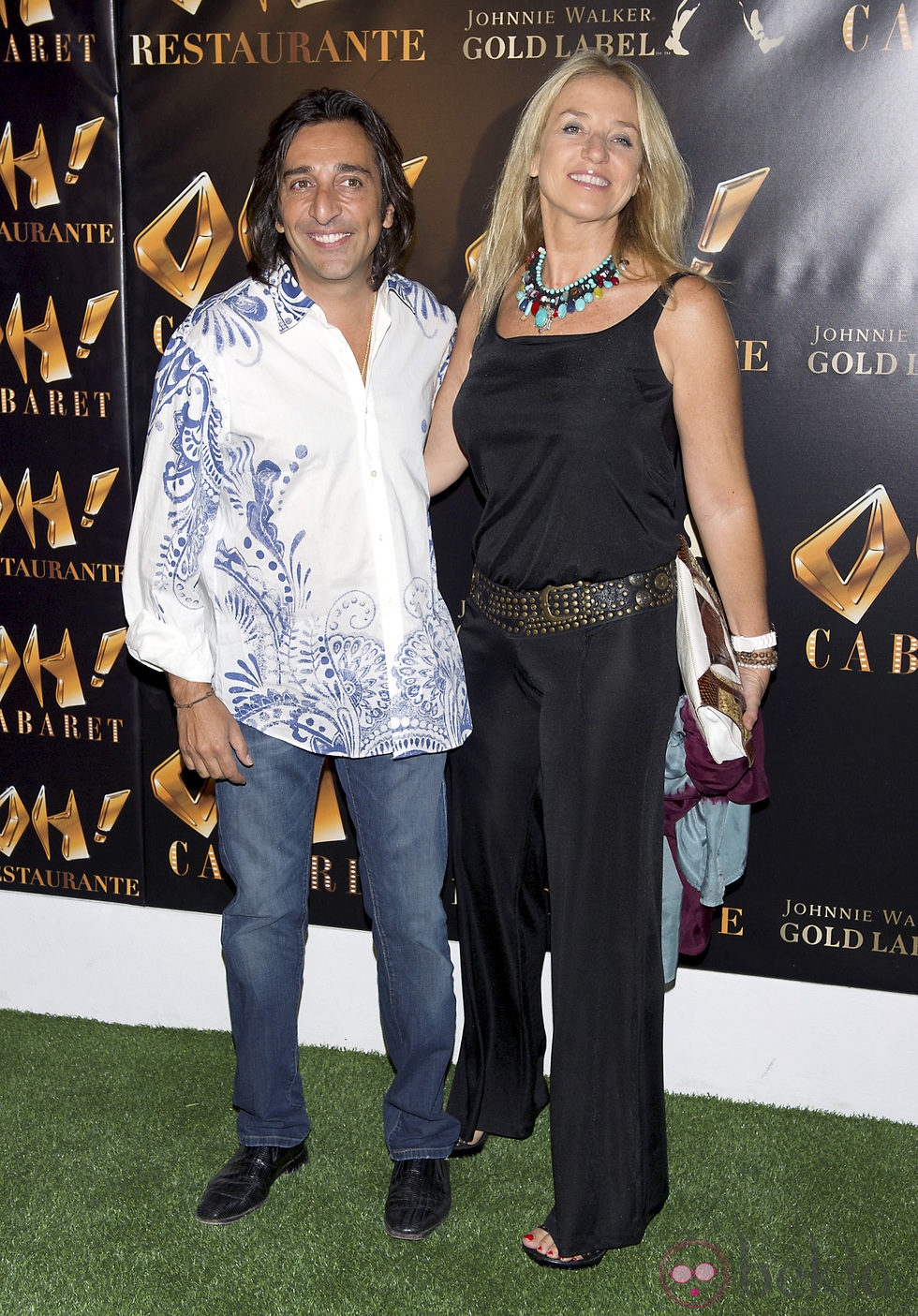 Antonio Carmona y Mariola Orellana en la inauguración de Oh Cabaret