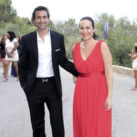 Ana Milán y su marido en la boda de Patricia Conde