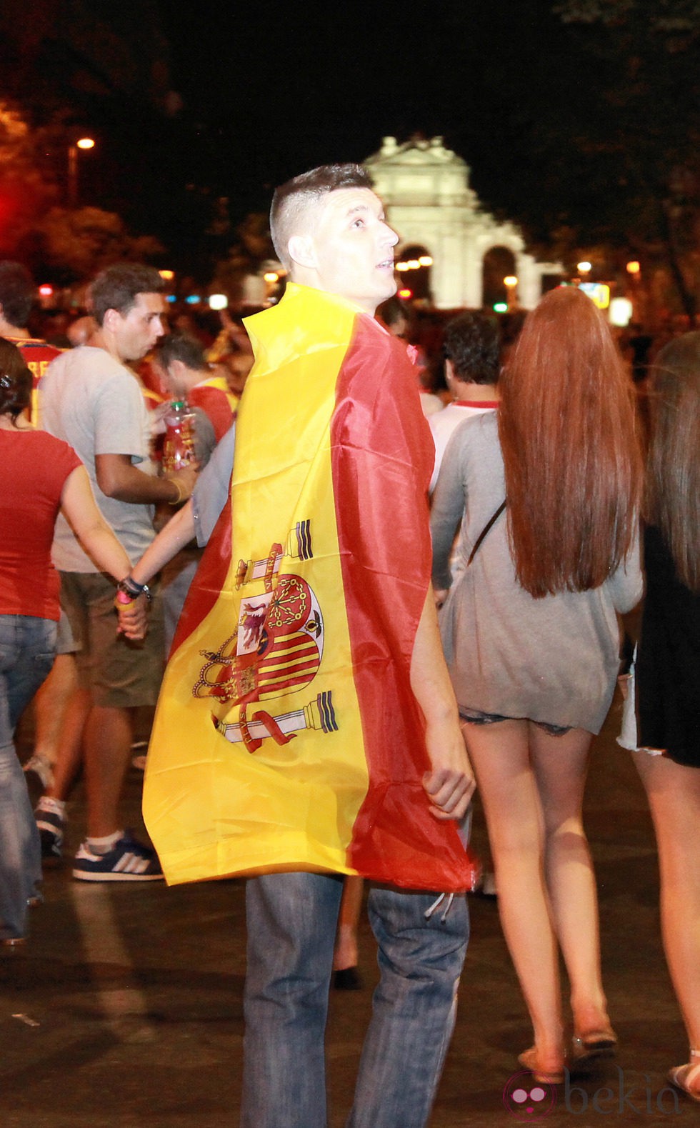 Banderas de España tras el título de Campeones de Europa 2012