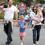 Ben Affleck y Jennifer Garner con sus hijas el Día de la Independencia