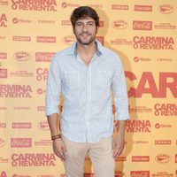 Félix Gómez en el estreno de 'Carmina o revienta'