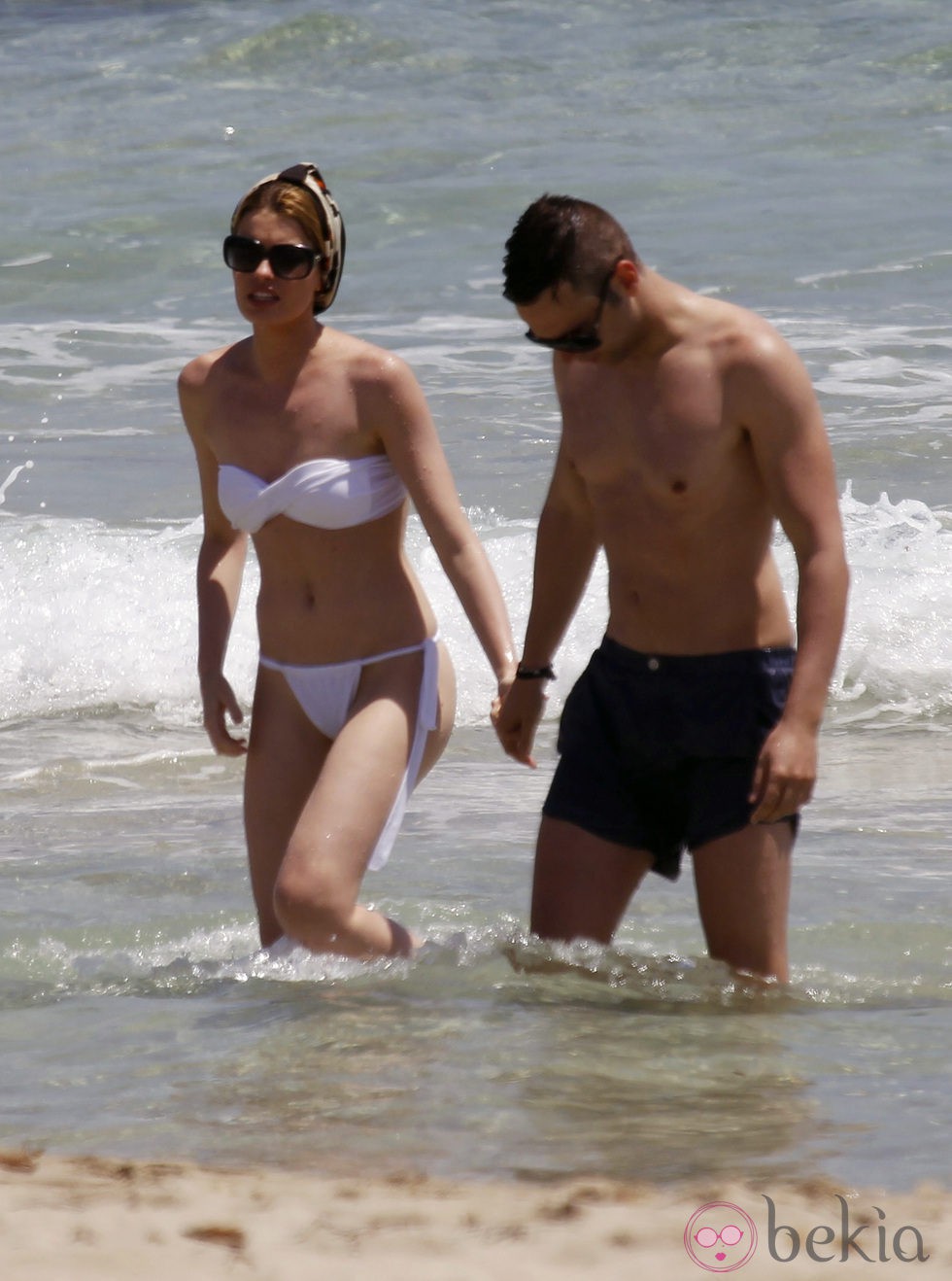 Adriana Abenia, de vacaciones en Ibiza con su novio Sergio Abad