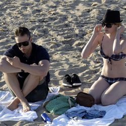 Adriana Abenia y su novio Sergio Abad, de vacaciones en Ibiza