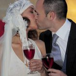 El beso de Andrés Iniesta y Anna Ortiz el día de su boda