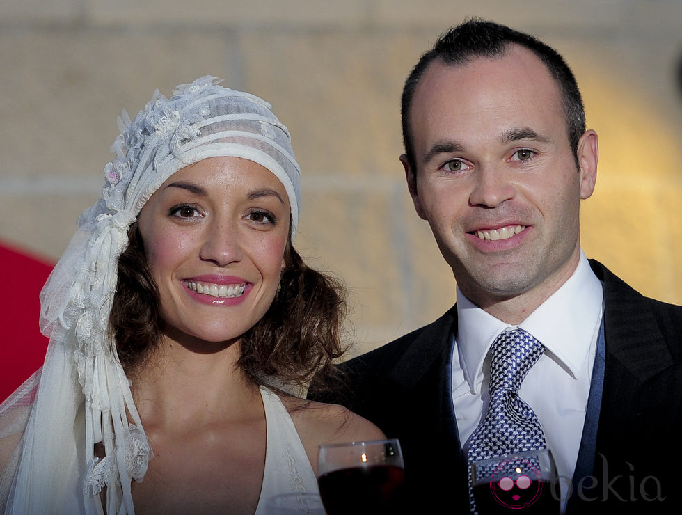 Andrés Iniesta y Anna Ortiz, muy sonrientes en su boda