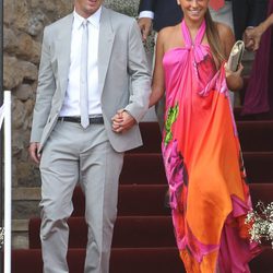 Leo Messi y Antonella Roccuzzo llegando a la boda de Andrés Iniesta y Anna Ortiz