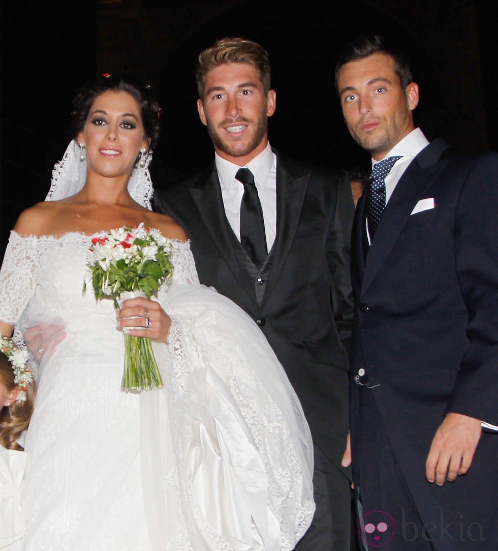 Sergio Ramos con su hermana Miriam y su cuñado
