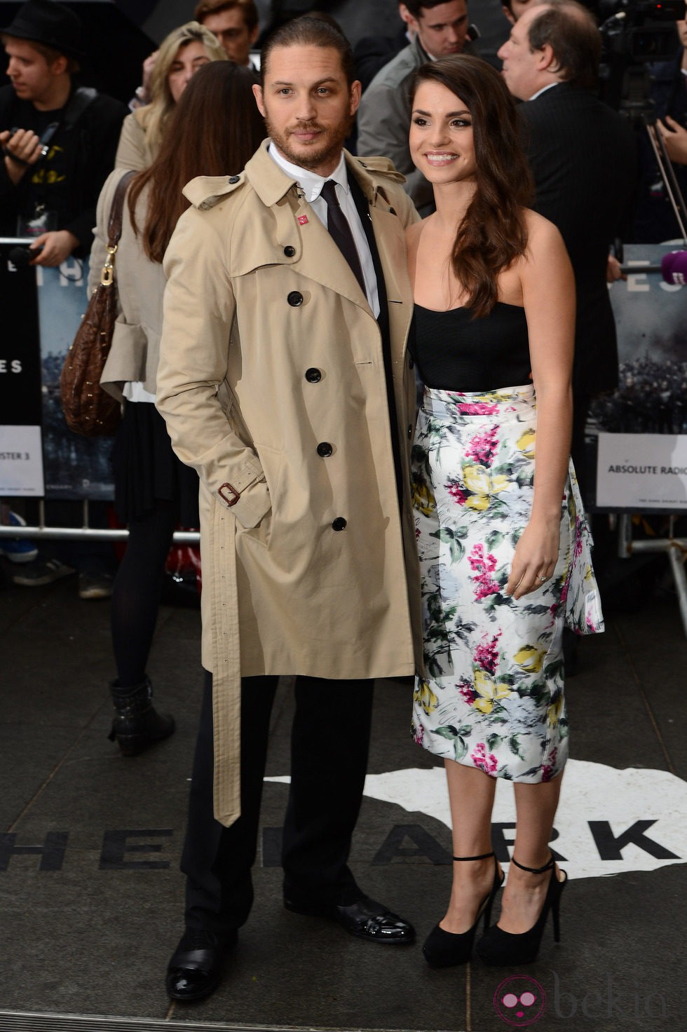 Tom Hardy y Charlotte Riley en el estreno de 'El caballero oscuro: la leyenda renace' en Londres